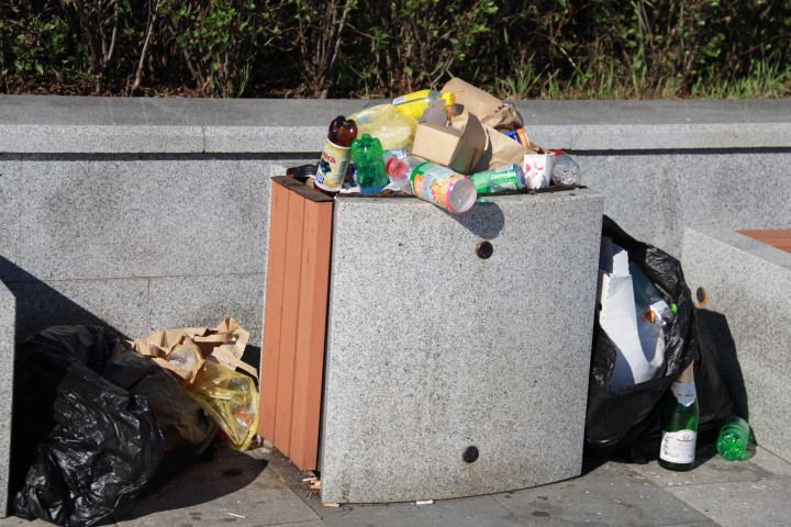 Мусор у подъездов дорого обойдется жильцам