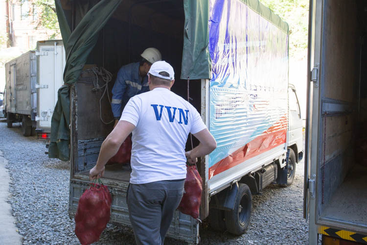 Фонд Владимира Николаева не прекращает отправлять гуманитарные караваны в Приморье