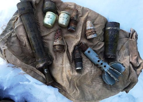 Приморцам платят сотни тысяч за автоматы, патроны и взрывчатку