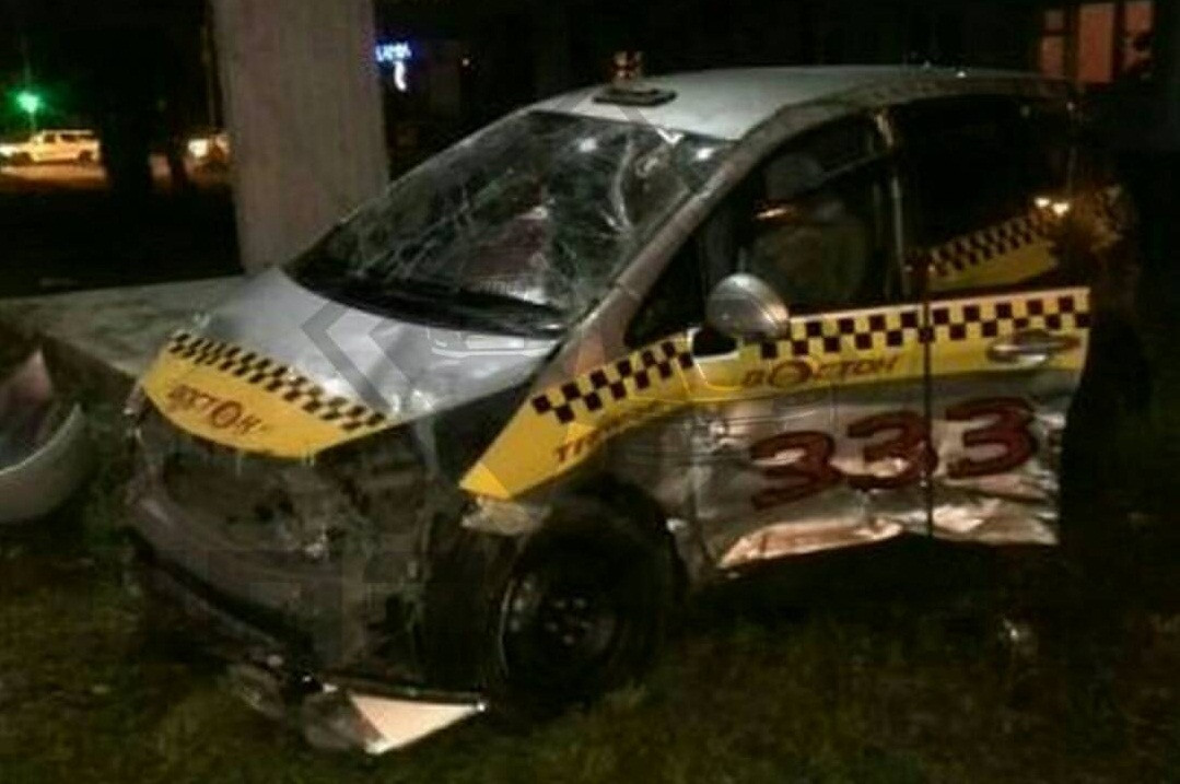 Шесть машин не поделили перекресток в Приморье