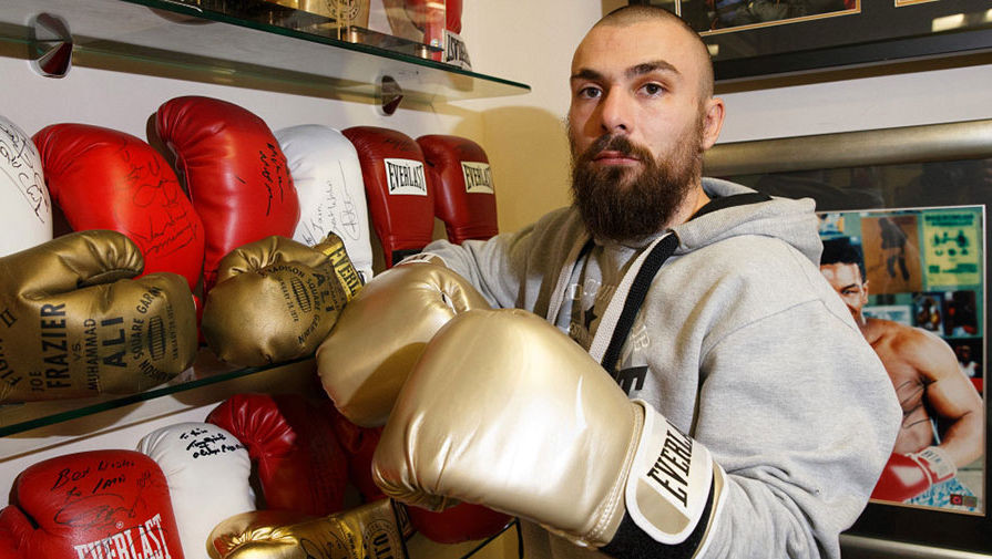 Британский боксер умер после боя, не приходя в себя