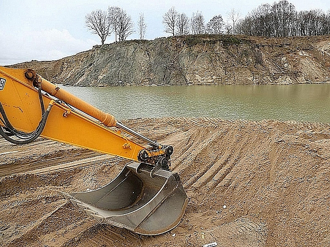 Коммерсанты накопали песка на 18-миллионный ущерб