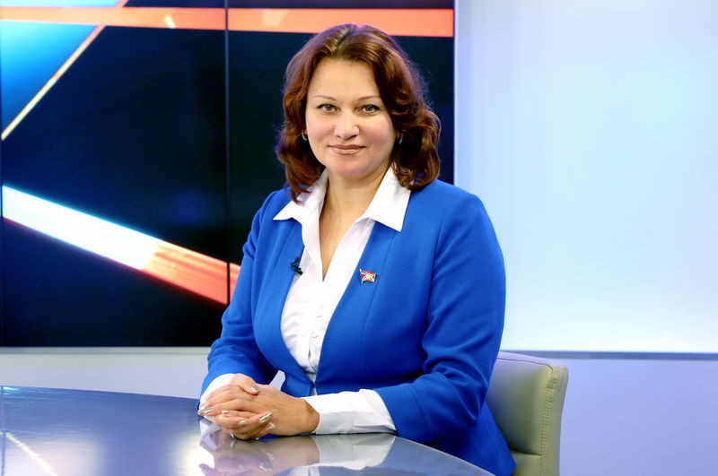 Спикер Думы Владивостока поздравила педагогов с Днем учителя