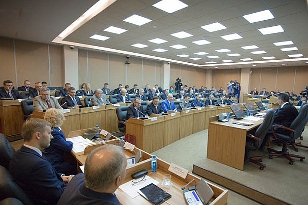 Люди Дарькина контролируют политику Приморья 