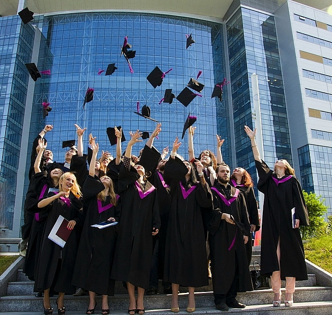 За неудобный вопрос президенту студента отчислили