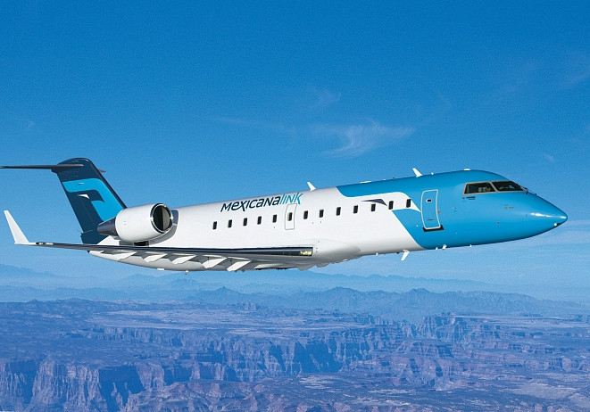 в Москве экстренно сел самолет