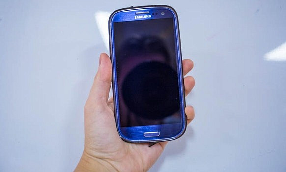 Росавиация выступила против опасных смартфонов