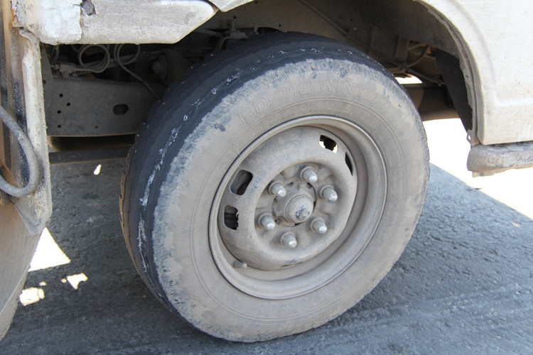 ГИБДД заставила водителей заплатить за летнюю резину