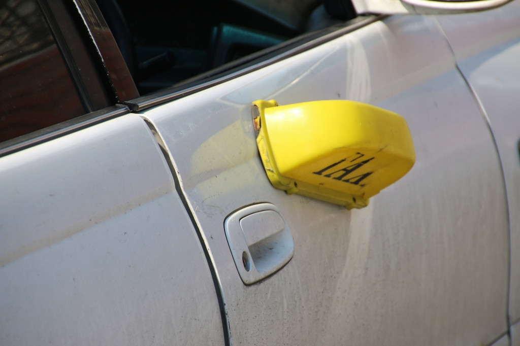 Такси в Приморье разваливаются на ходу (ВИДЕО)