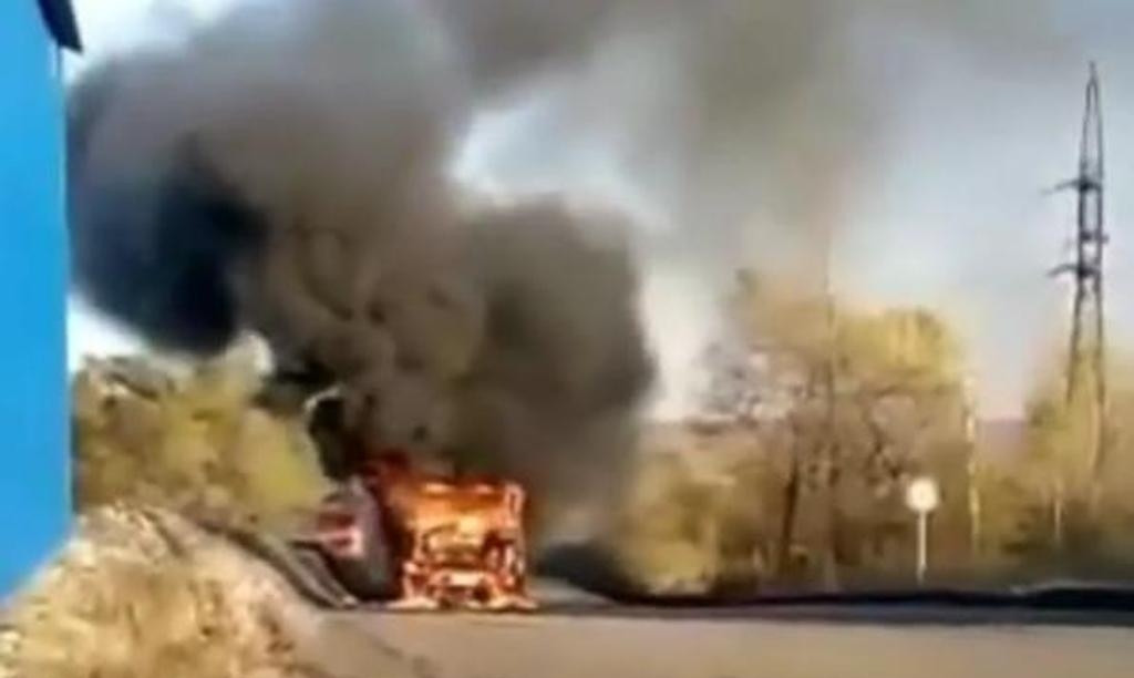 В Приморье сгорел грузовик (ВИДЕО) 