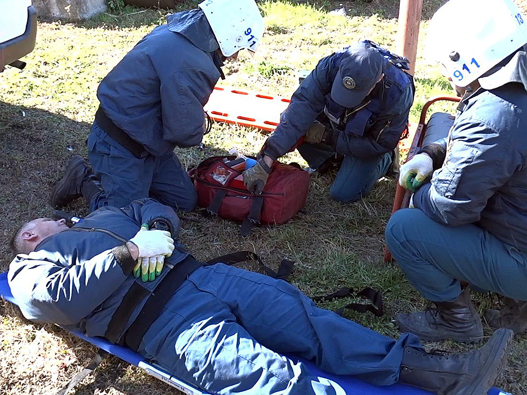 Спасатели ликвидировали ЧП на нефтебазе (ФОТО, ВИДЕО)