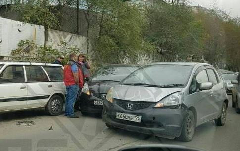 Центр Владивостока блокировали Fitы