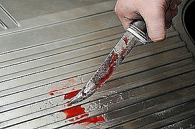 В Японии школьник ранил свертсника и учителя