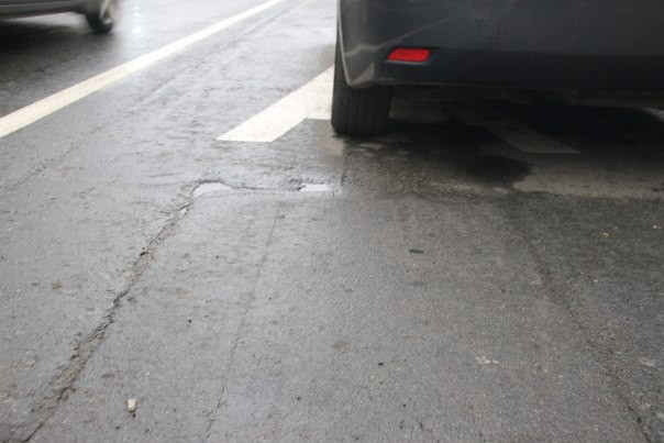 ДТП в центре Владивостока заставляет автолюбителей грубо нарушать ПДД (ФОТО)