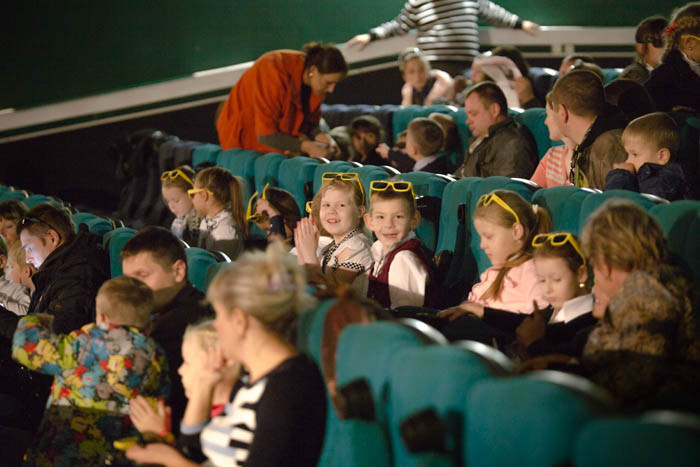 Программы Владимира Николаева дарят радость школьникам Владивостока