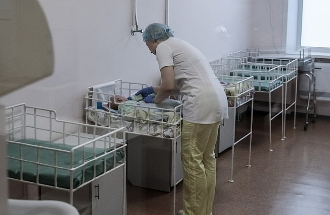 В Великобритании мужчина родил ребенка