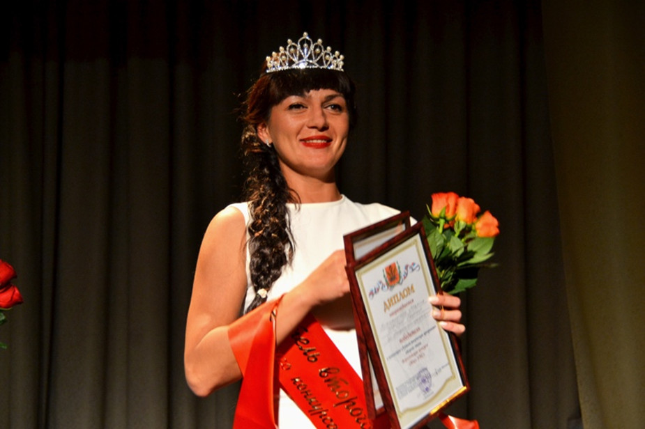 Красавица инспектор выиграла конкурс во Владивостоке