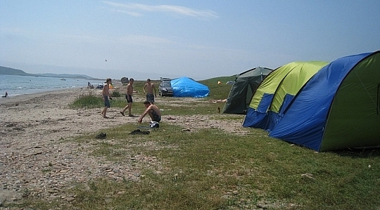 На приморском острове закрыли детский лагерь