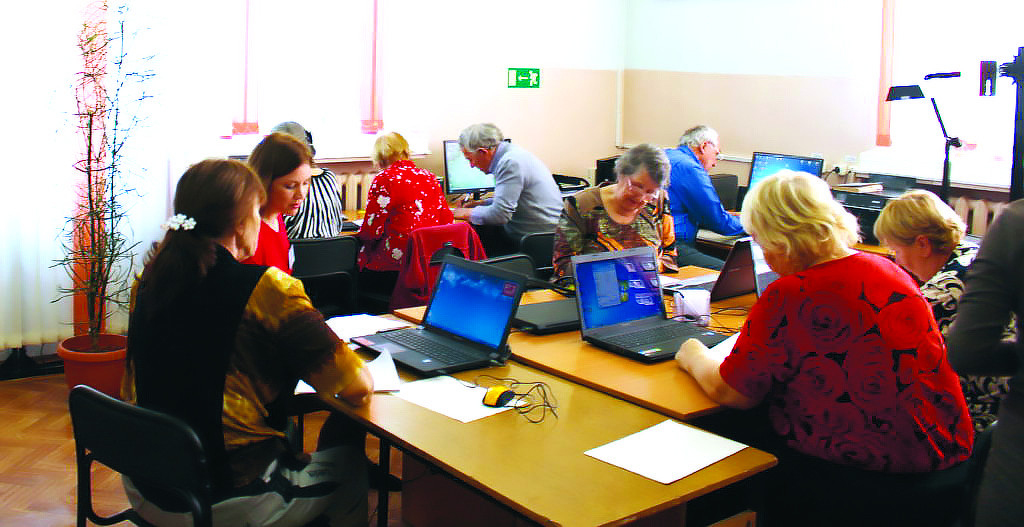 В Приморье станет больше "продвинутых" бабушек