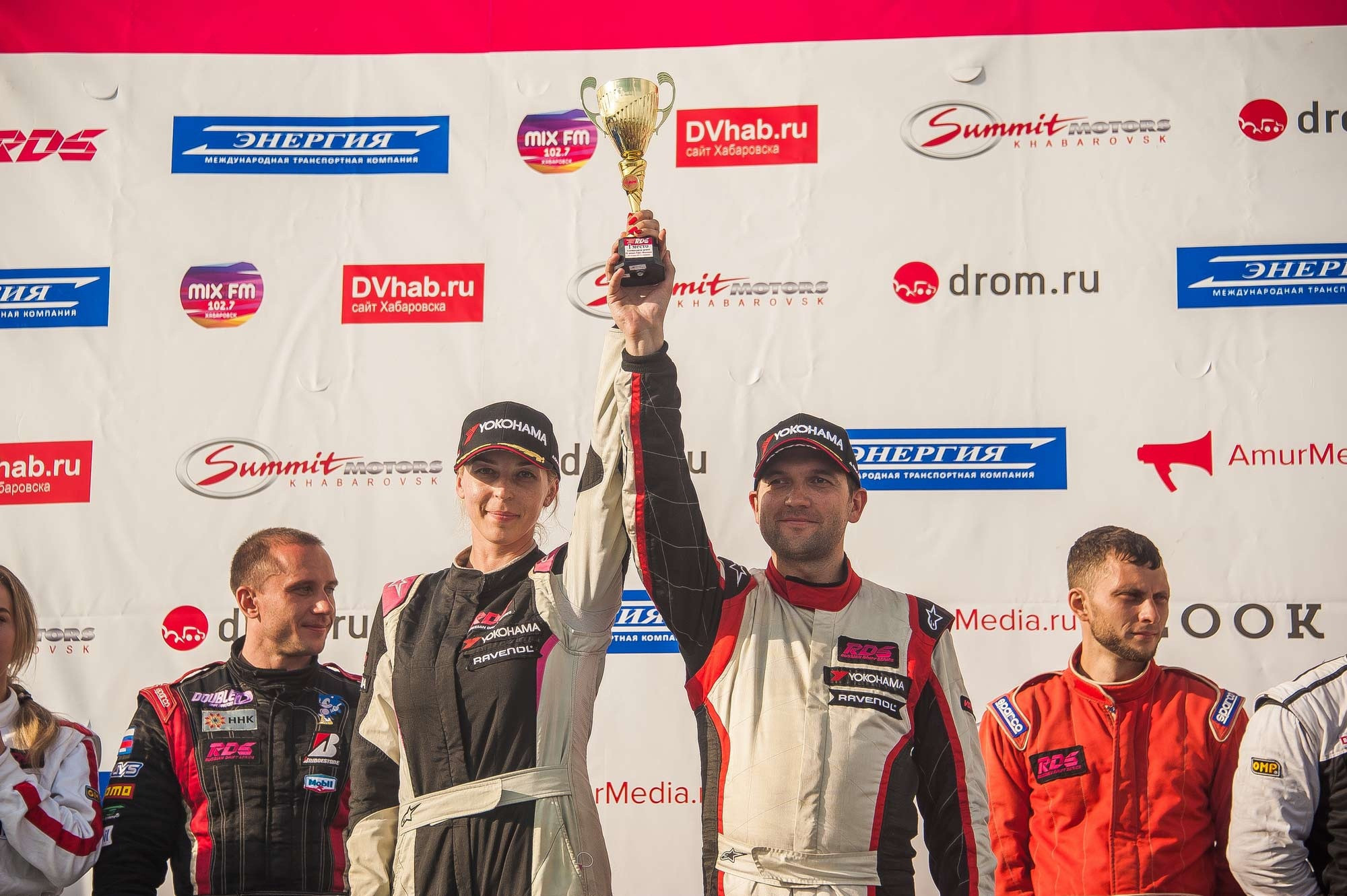 Жительница Владивостока выиграла автогонки в Хабаровске