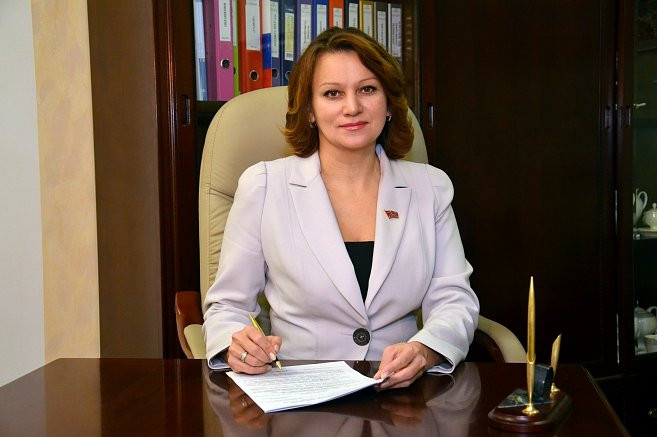 Елена Новицкая поздравляет моряков и ветеранов ТОФ с праздником