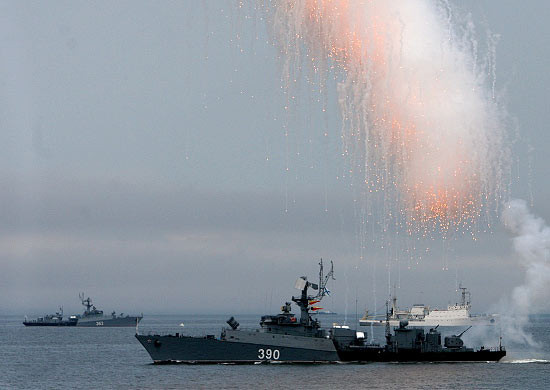 Необычный салют увидят жители Приморья