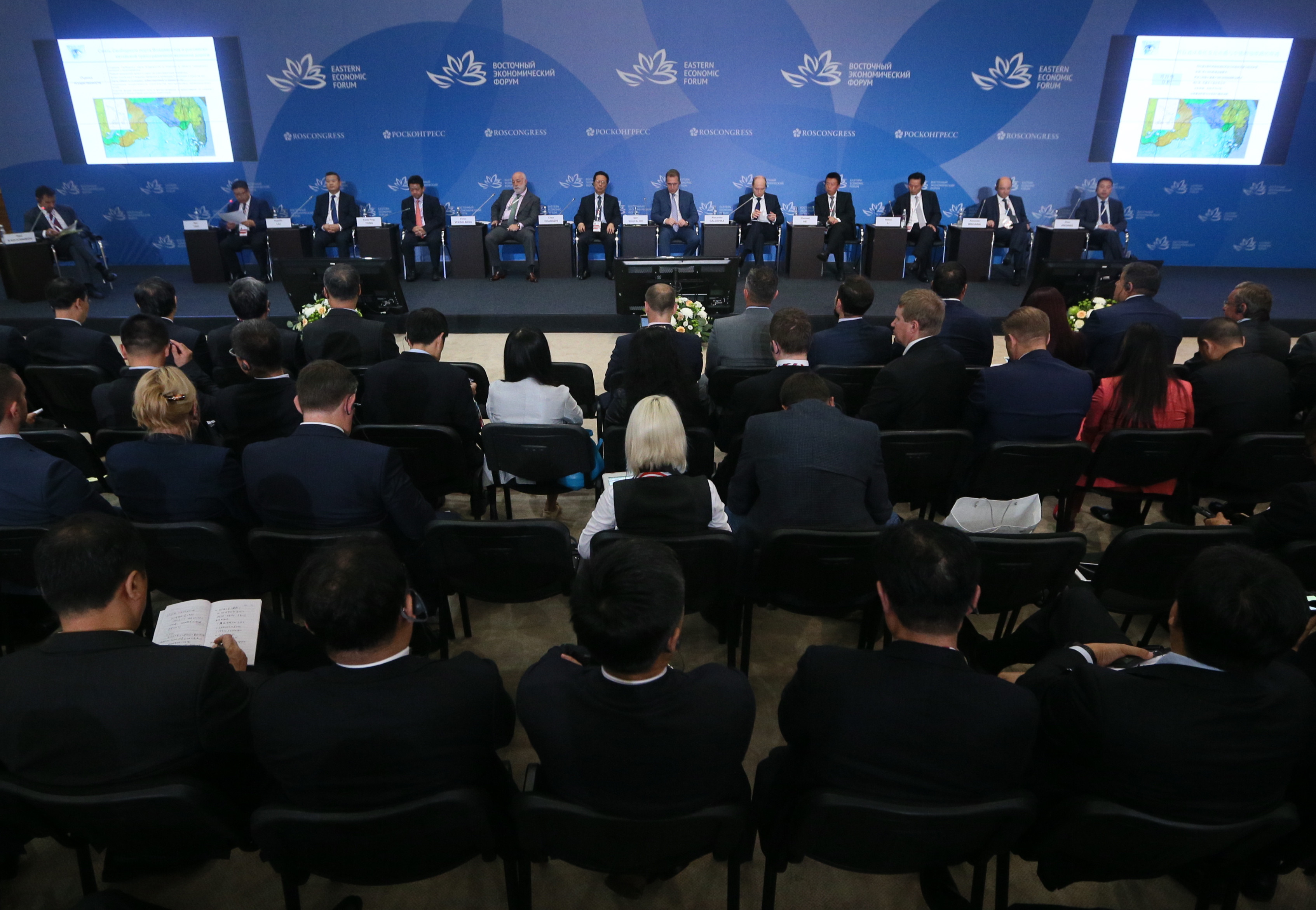 Бизнес-диалога «Россия — Индия» развернут на ВЭФ — 2017