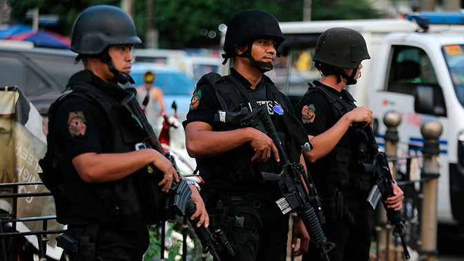 Полицейские убили мэра города и его семью на Филиппинах