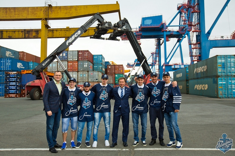 "Адмирал" показал новичков в торговом порту