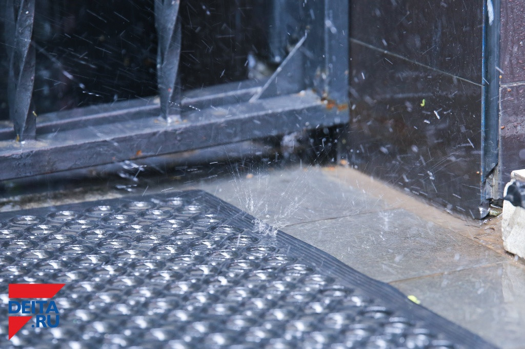 Одна из территорий Владивостока по-прежнему страдает от последствий ливня