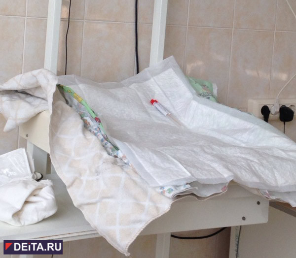 Со скандалом отец забрал малыша из роддома