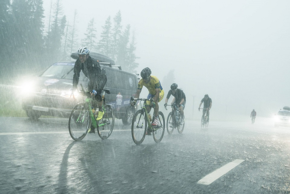 Во Владивостоке финиширует ультра-марафонская велогонка