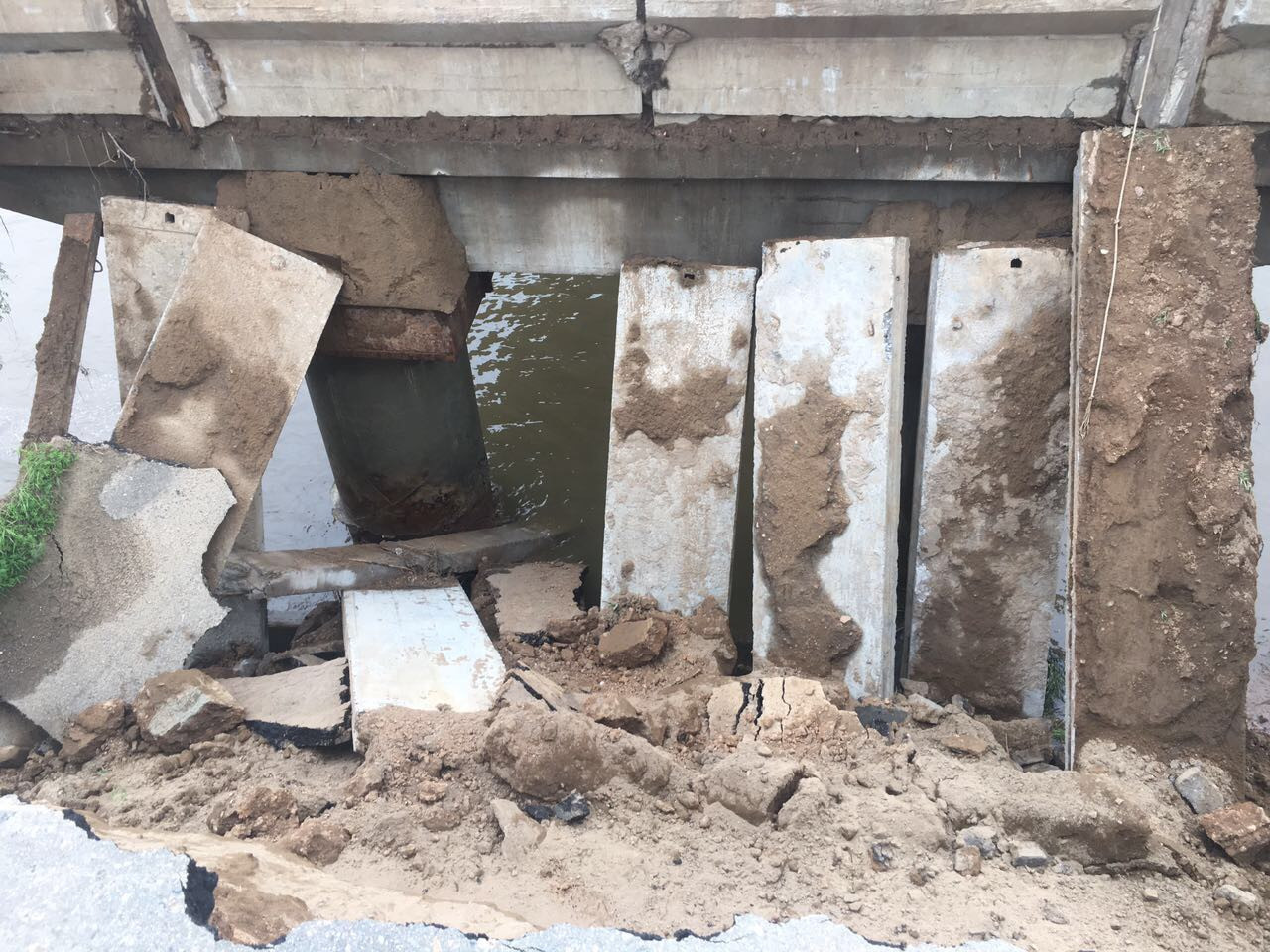 Дорога на Безверхово остается закрытой