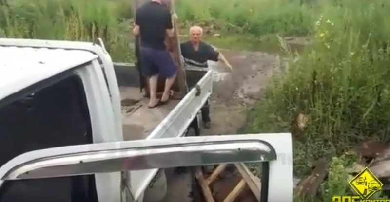 В Приморье вслед за наводнением пришли стихийные свалки