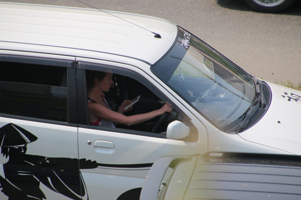 Легковым авто разрешили ездить по дороге в Хабаровском крае