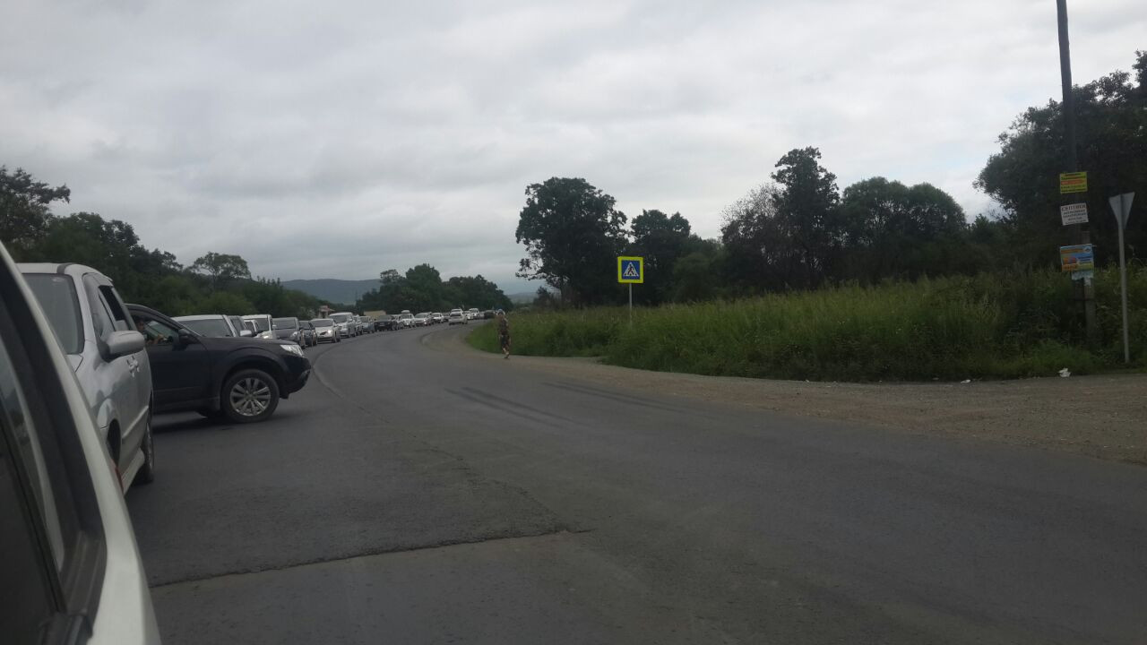 Ожидаемая пробка сковала часть Приморья (фото)