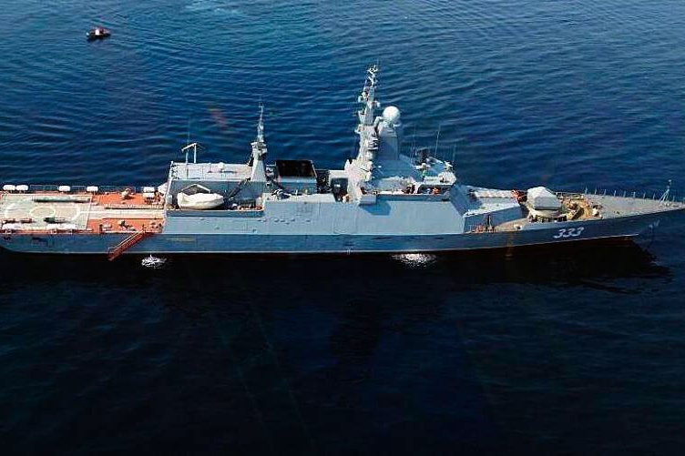 Китайский корвет "Хуангши" покинул Владивосток