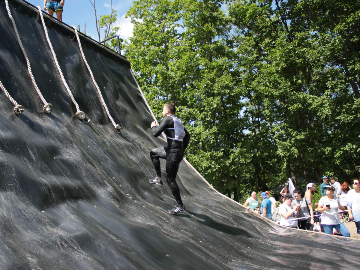 Реалистичные военные имитации ждут участников «Гонки героев» во Владивостоке