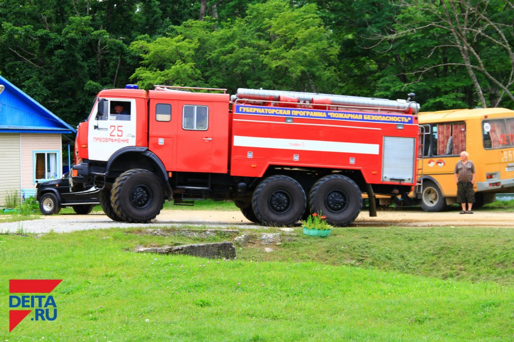 Пожар произошел в детском лагере на Сахалине