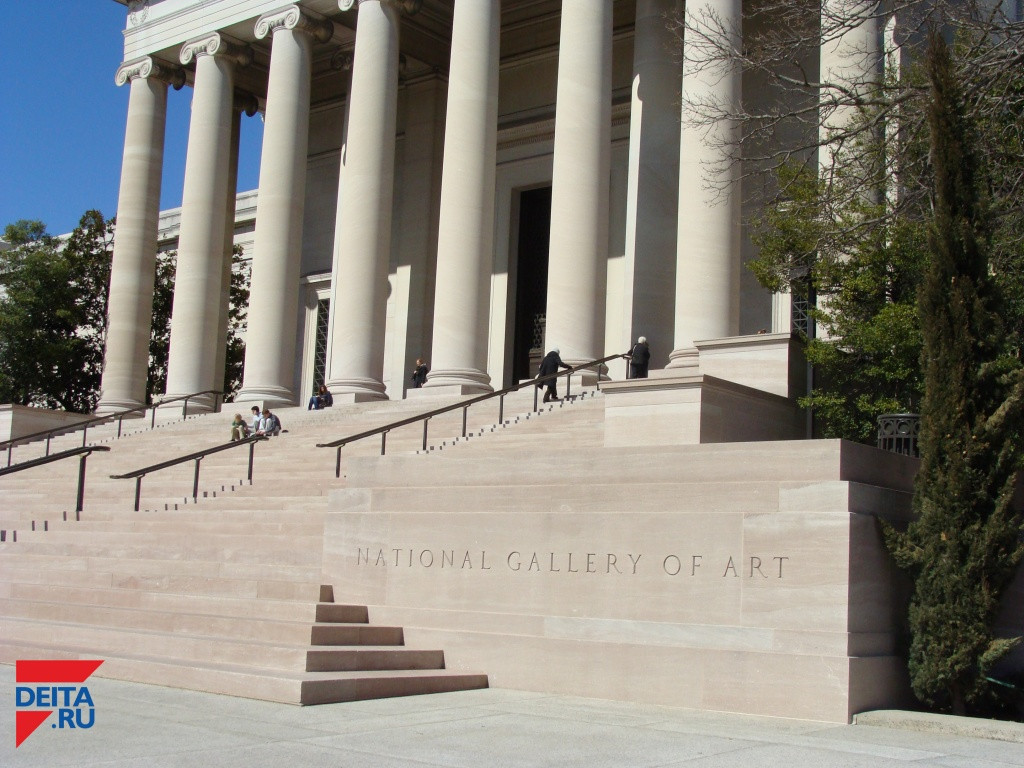 Посольство США в России приостановило выдачу виз (подробности)