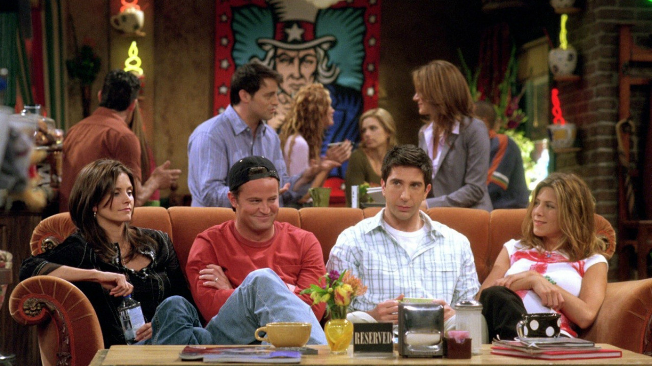 Дженнифер Энистон откровенно рассказала, с кем из «Друзей» ее героине Рейчел было бы лучше