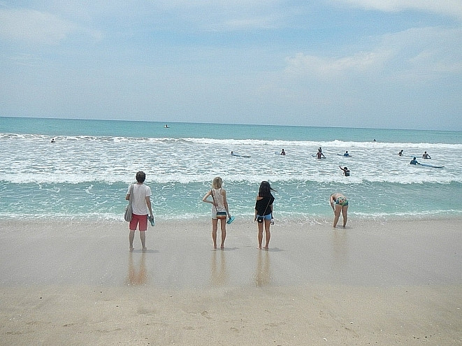 Туристы оказались в опасности на популярном пляже Таиланда