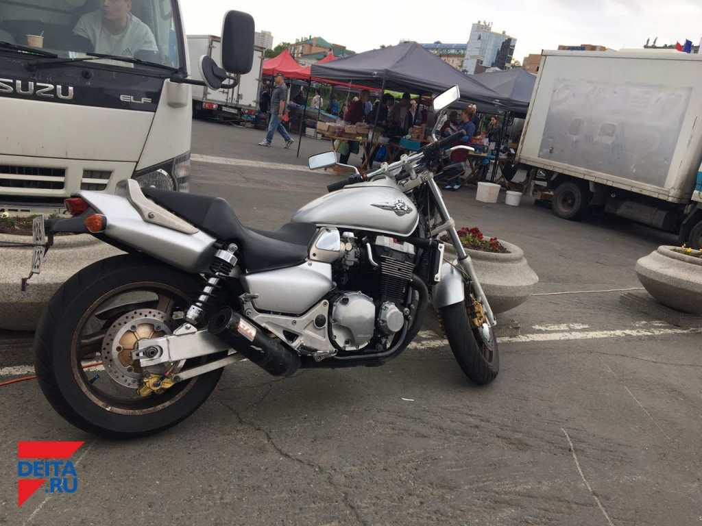 Школа фигурного вождения для байкеров открылась в Приморье