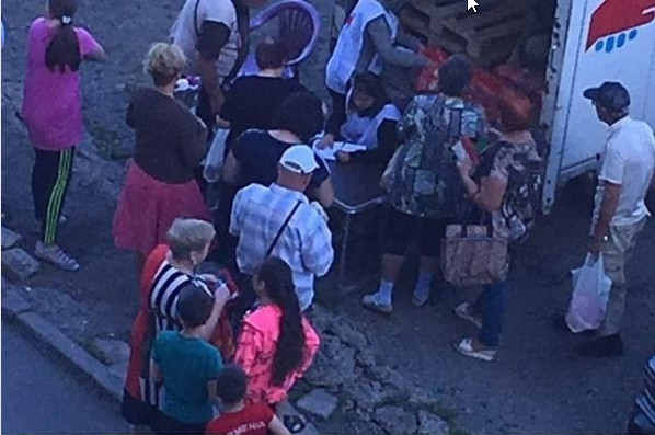 Бесплатную раздачу продуктов во Владивостоке обсуждают в соцсетях