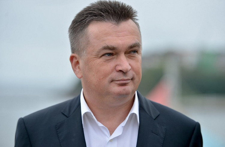 Губернатор Приморья поздравляет с Днем Знаний