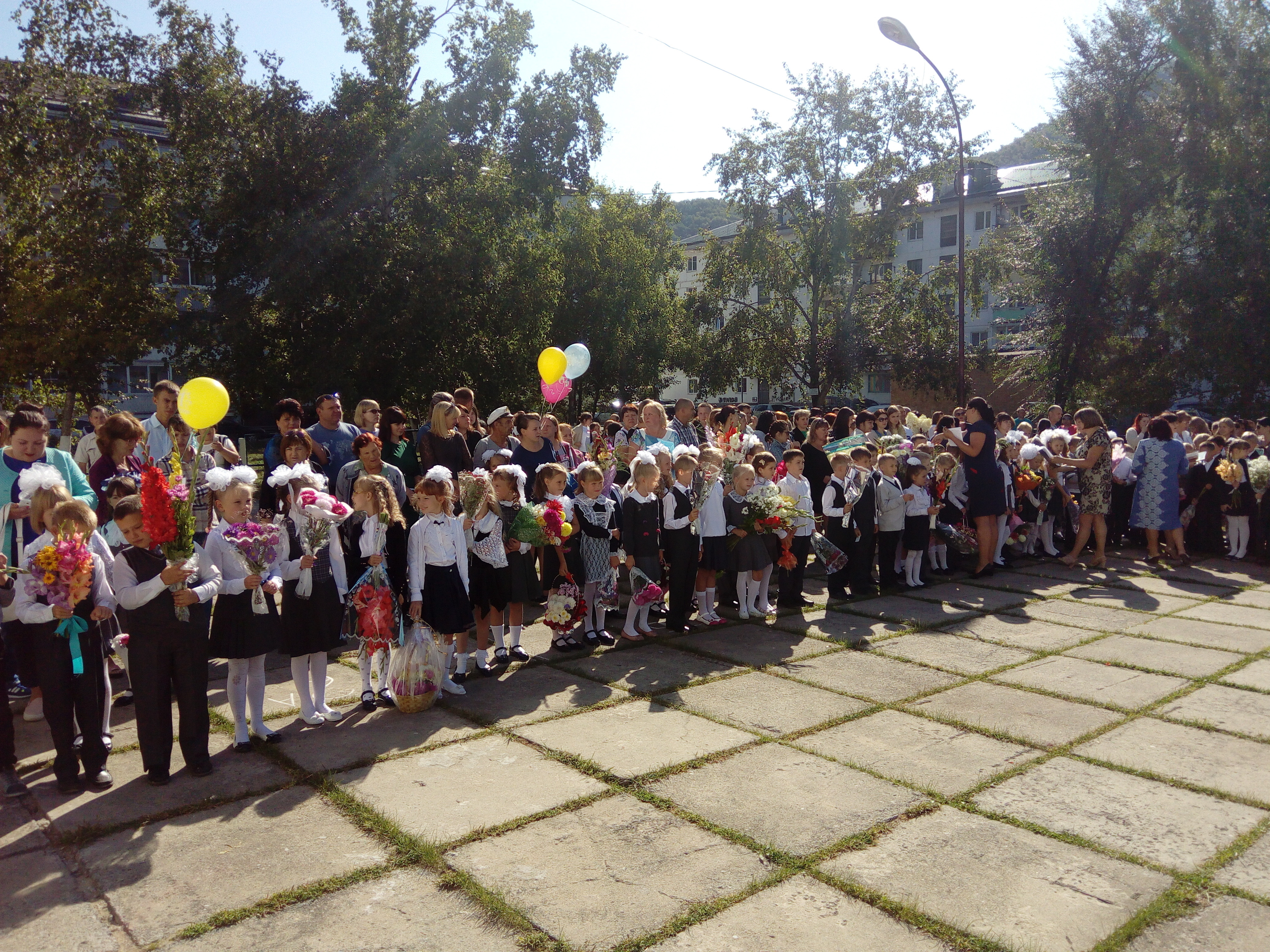 В Приморье прошли школьные линейки