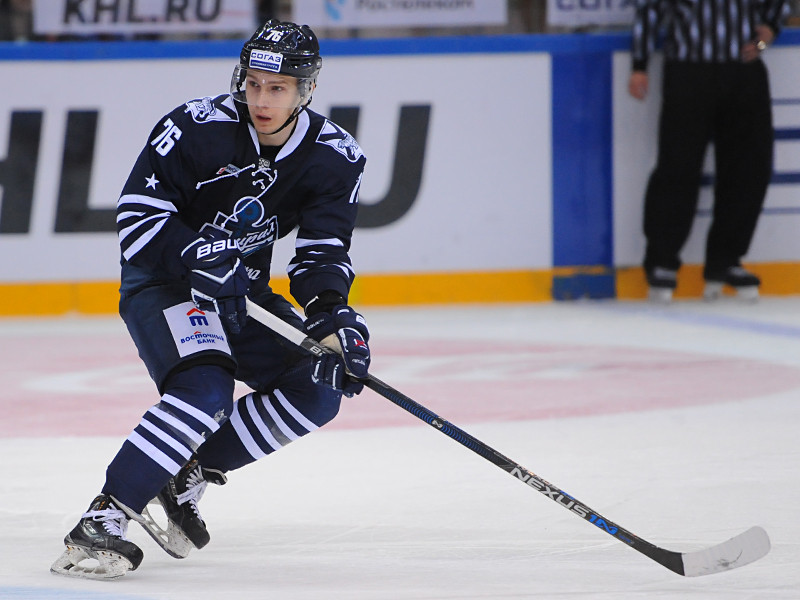 «Адмирал» «разобрал» «Трактор»