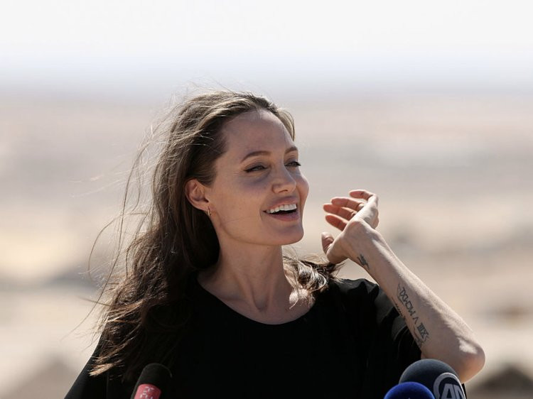 Анджелина Джоли рассказала, как ей живется после развода с Брэдом Питтом