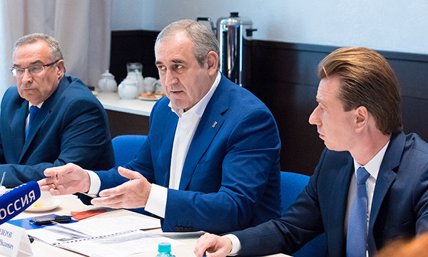 Партийных активистов будут обучать