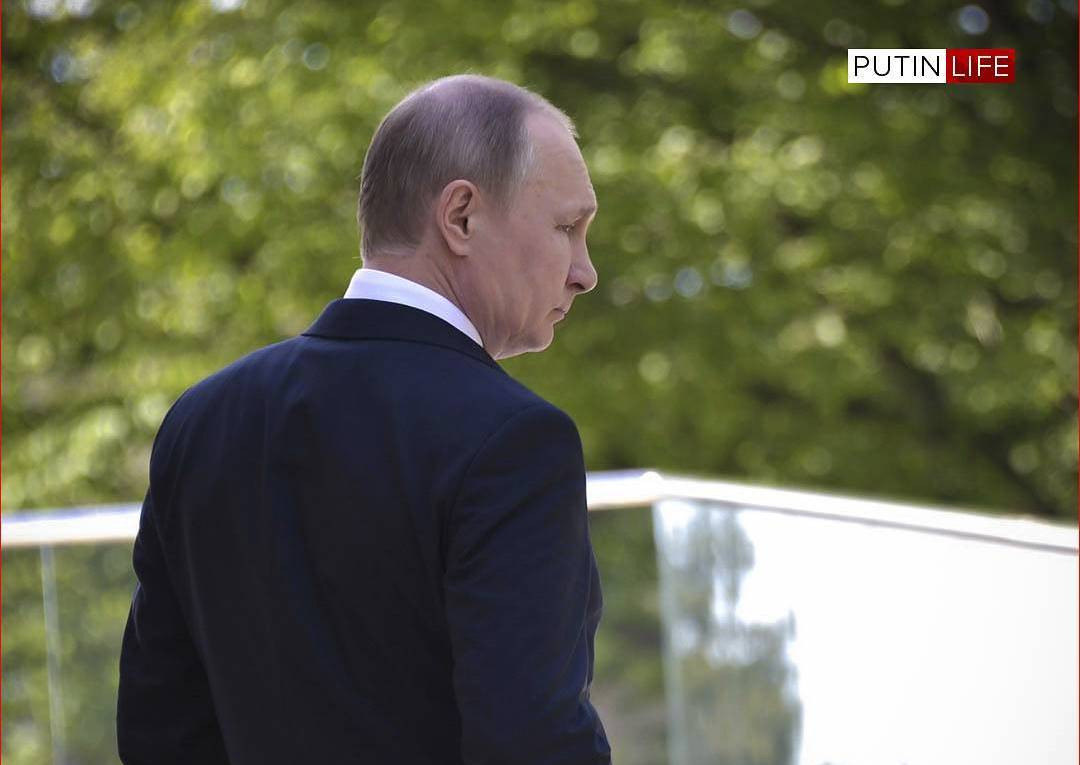 Владимир Путин прилетел во Владивосток